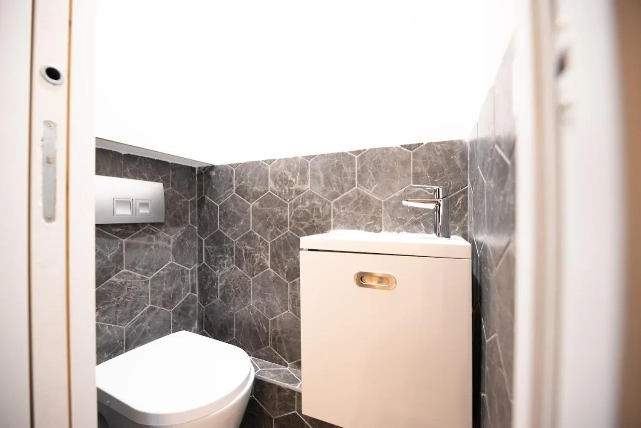 Apart Otel Dreamyflat - Heart Of Marais 2*
